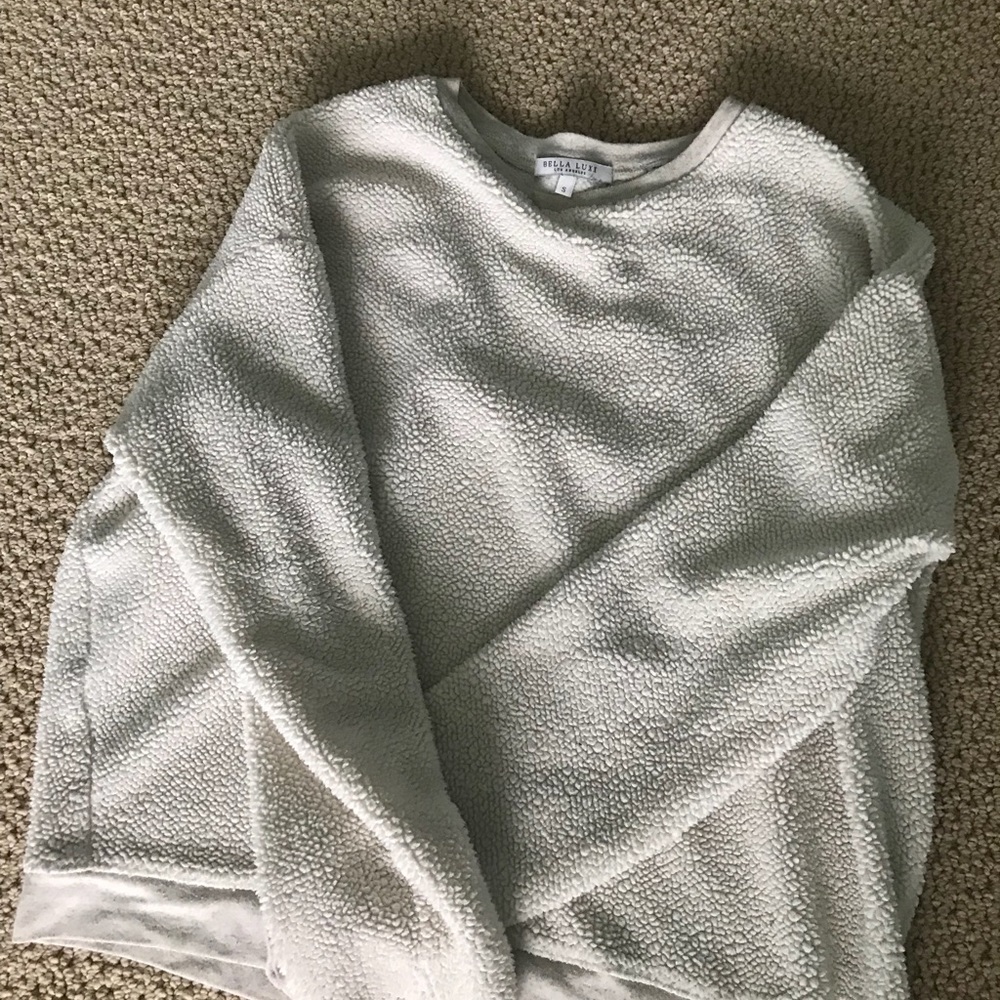 bella luxx fuzzy sweatshirt